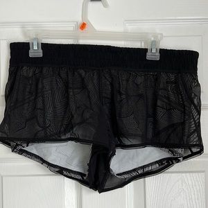 Lululemon City Sky Run By Short